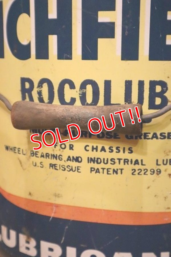 画像4: dp-230724-36 RICHFIELD / 1960's 5 U.S. GALLONS OIL CAN