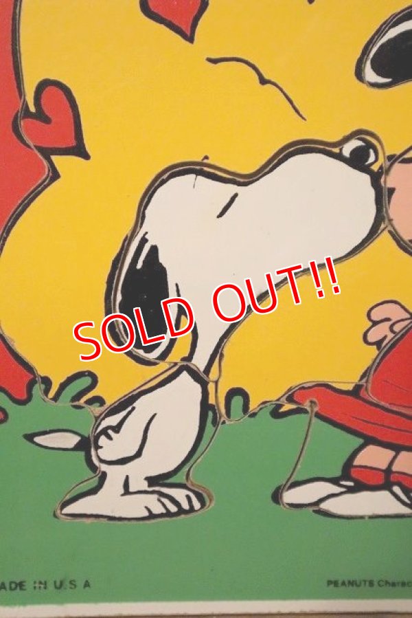 画像2: ct-230809-05 Snoopy & Lucy / Playskool 1980's Wood Frame Tray Puzzle "SMAK!"