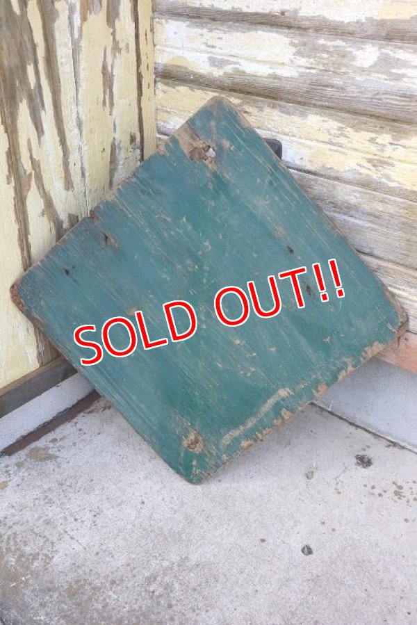 画像8: dp-230301-129 Wooden Road Sign "SCHOOL"