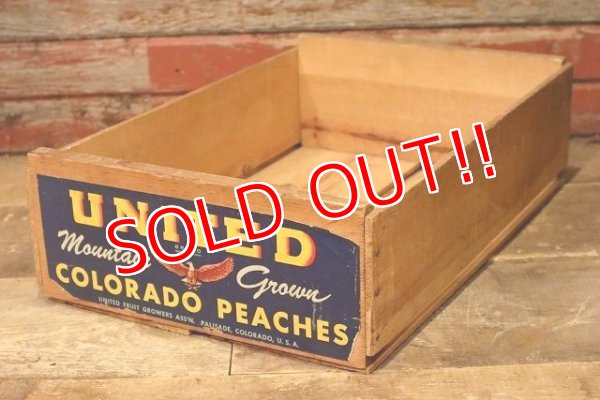 画像1: dp-210601-04 UNITED COLORADO PEACHES / Vintage Wood Box