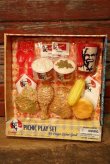 画像1: dp-230809-31 KFC / 2004 Picnic Play Set