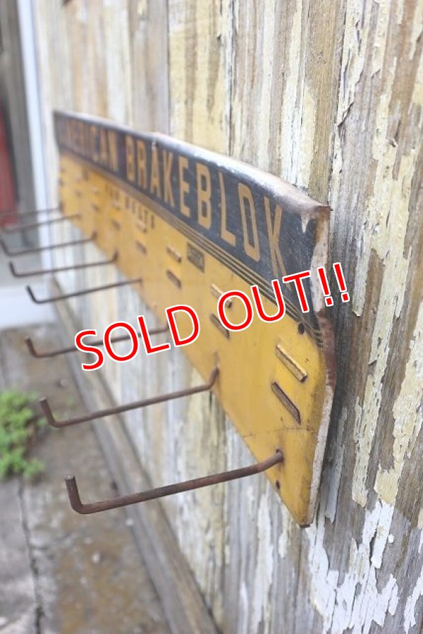 画像9: dp-230901-132 AMERICAN BRAKEBLOK / Vintage FAN BELT Hook Display