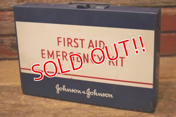 画像1: dp-231201-04 Johnson & Johnson / 1960's-1970's FIRST AID EMERGENCY KIT BOX