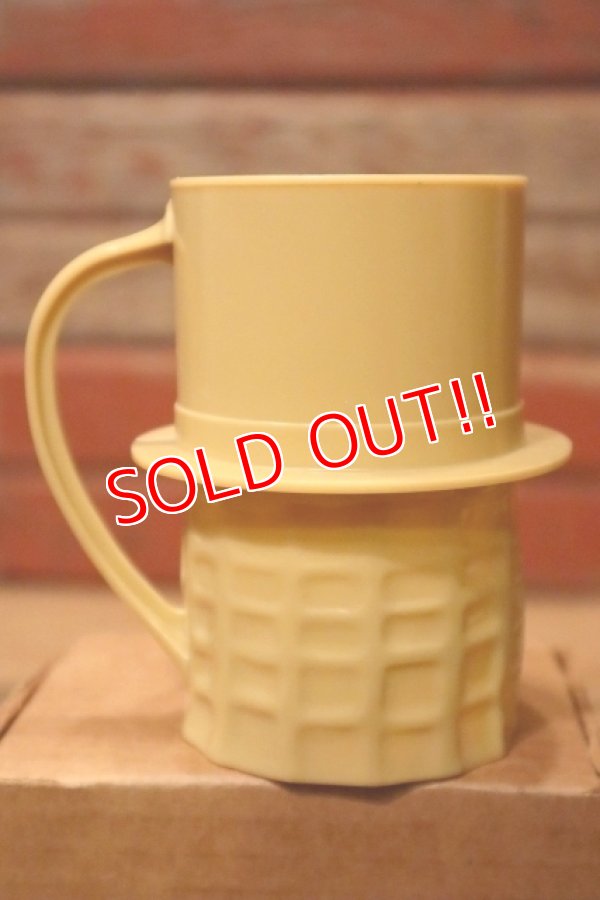 画像5: ct-231211-08 PLANTERS / MR.PEANUT 1950's Plastic Mug (Light Brown)