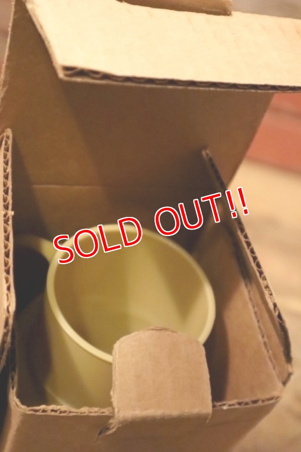 画像10: ct-231211-08 PLANTERS / MR.PEANUT 1950's Plastic Mug (Light Brown)