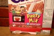 画像2: ct-231101-21 PEANUTS / Chex 1990's Cereal Box (E)