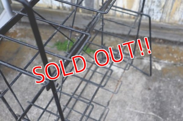 画像9: dp-240101-18 INTERSATTE BATTERIES / 〜1980's Metal Wire Rack