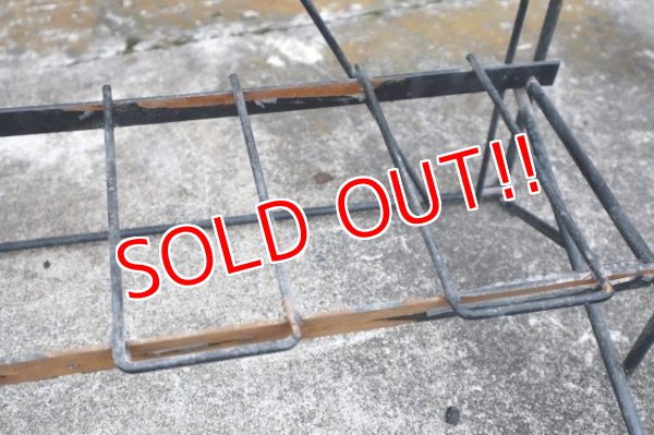 画像6: dp-240101-18 INTERSATTE BATTERIES / 〜1980's Metal Wire Rack