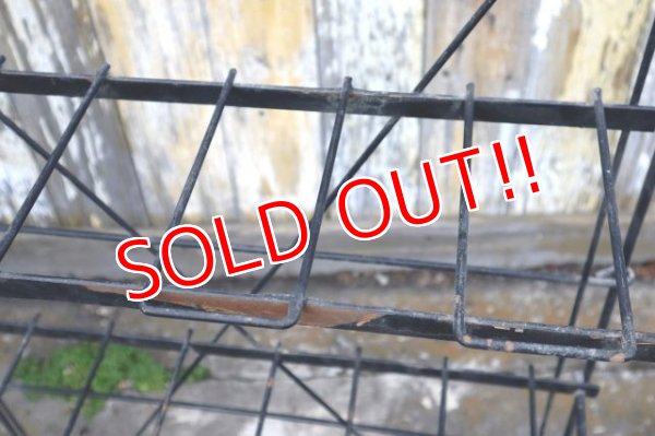 画像5: dp-240101-18 INTERSATTE BATTERIES / 〜1980's Metal Wire Rack