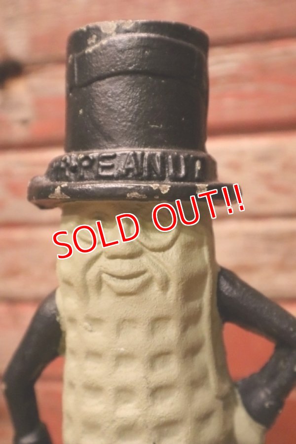 画像2: ct-240214-64 PLANTERS / MR.PEANUT Cast Iron Coin Bank