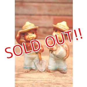 画像: ct-240301-34 Smokey Bear / 1960's Salt and Pepper Shaker