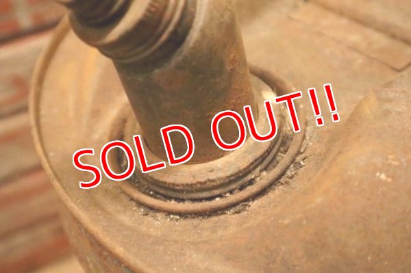 画像9: dp-240301-26 GULF / 1960's 5 U.S. GALLONS OIL CAN