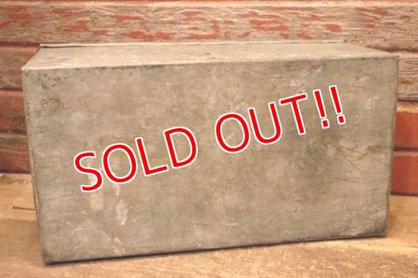 画像10: dp-240124-24 Vintage Metal Case