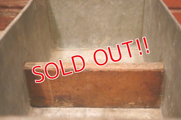 画像9: dp-240124-24 Vintage Metal Case