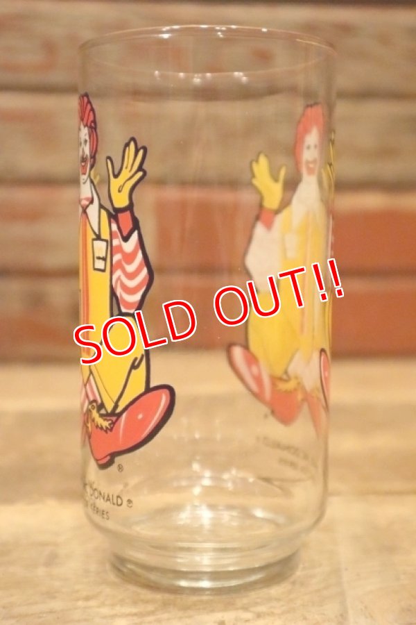 画像4: gs-240207-13 McDonald's / 1970's Collector Series Glass "Ronald McDonald"