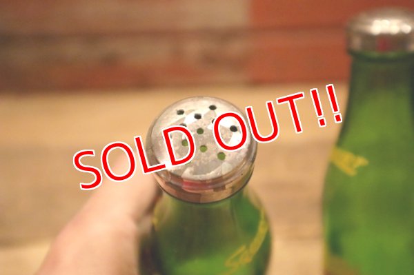 画像10: dp-240418-04 SQUIRT / 1950's Salt and Pepper Shaker Bottles