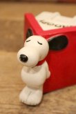 画像6: ct-240321-05 Snoopy / Determined 1970's Coin Bank "Snoopy House"