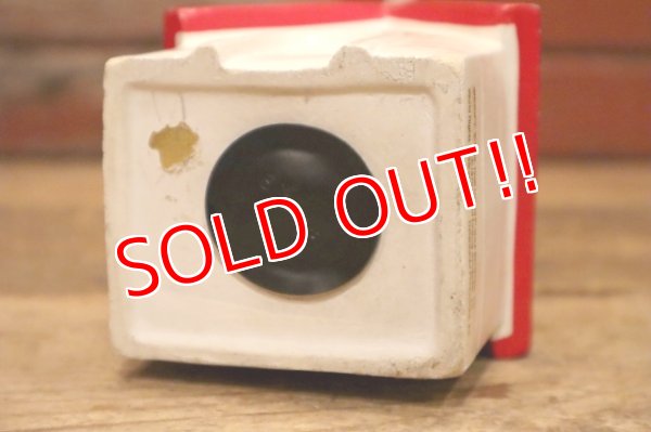 画像7: ct-240321-05 Snoopy / Determined 1970's Coin Bank "Snoopy House"