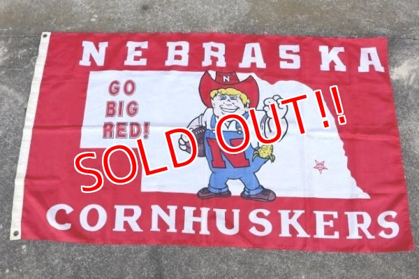 画像1: dp-230518-15 University of Nebraska / 1990's NEBRASKA CORNHUSKERS Nylon Flag