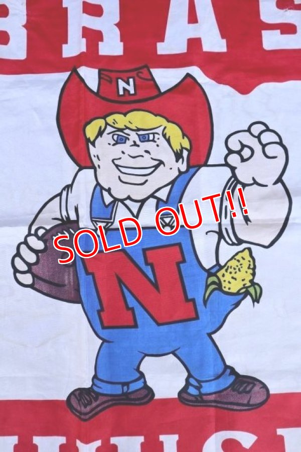 画像2: dp-230518-15 University of Nebraska / 1990's NEBRASKA CORNHUSKERS Nylon Flag
