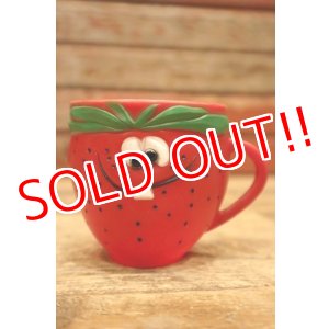 画像: ct-230503-14 Pillsbury / 1970's Funny Face Plastic Mug "Freckle Face Strawberry
