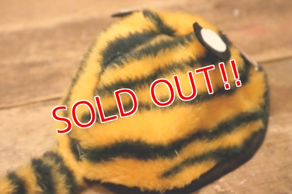 画像4: ct-240418-29 Kellogg's / Tony the Tiger 1960's Plush Kids Hat