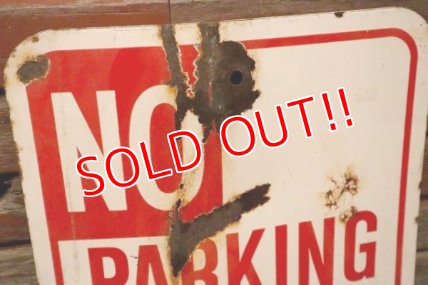 画像2: dp-240508-103 NO PARKING HERE TO CORNER / Enamel Road Sign