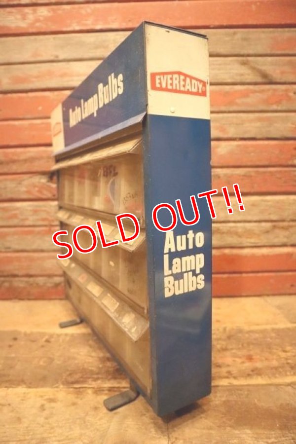 画像11: dp-240101-21 【SALE】EVEREADY Auto Lamp Bulbs Metal Cabinet