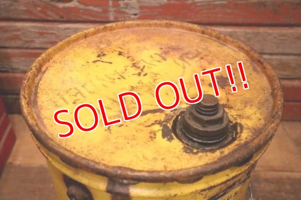 画像8: dp-240508-30 Cen-Pe-Co LUBRICANTS / 1960's 5 U.S.GALLONS Oil Can