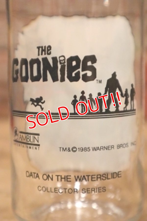 画像5: gs-240605-04 The GOONiES / 1985 / "Data on the Waterslide" Godfather's Pizza Glass
