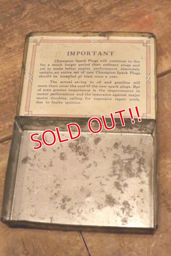 画像9: dp-240605-01 CHAMPION / 1930's SERVICE KIT TIN BOX