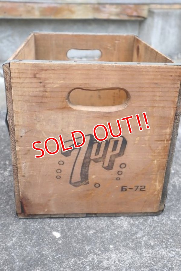 画像6: dp-240604-11 SEVEN UP 7up / 1970's Wood Box