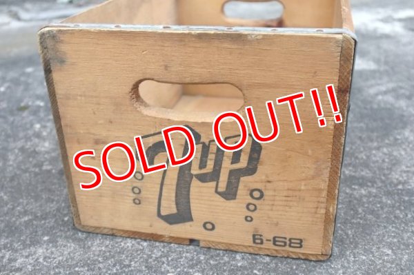 画像7: dp-240604-10 SEVEN UP 7up / 1960's Wood Box