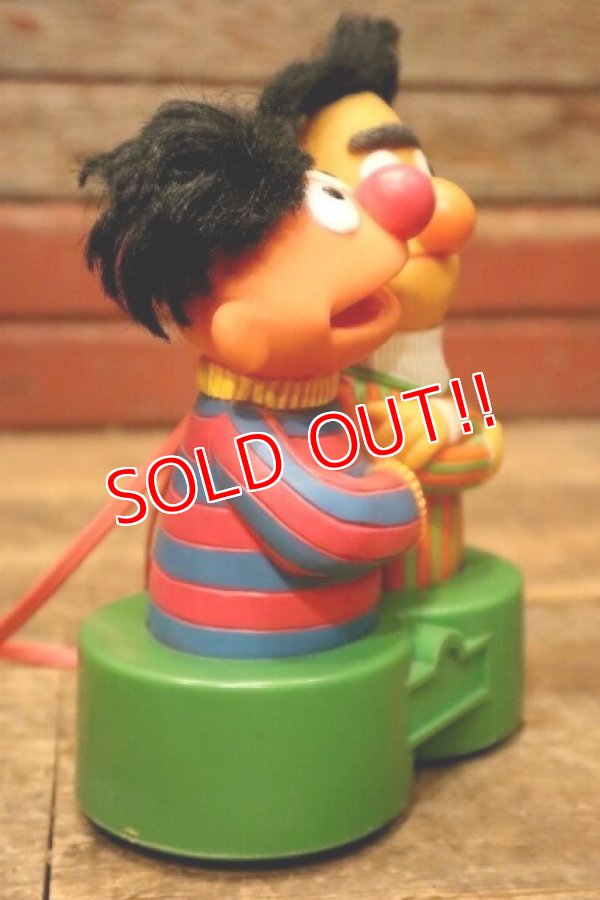 画像6: ct-240214-09 SESAME STREET / Ernie & Bert 1976 AM Radio