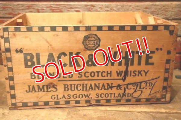 画像4: dp-240604-04 BLACK & WHITE SCOTCH WHISKY / Vintage Wood Box
