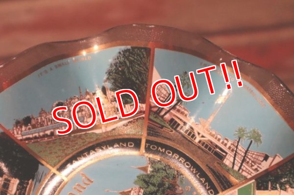 画像4: dp-240611-16 Disneyland / Vintage Souvenir Glass Tray