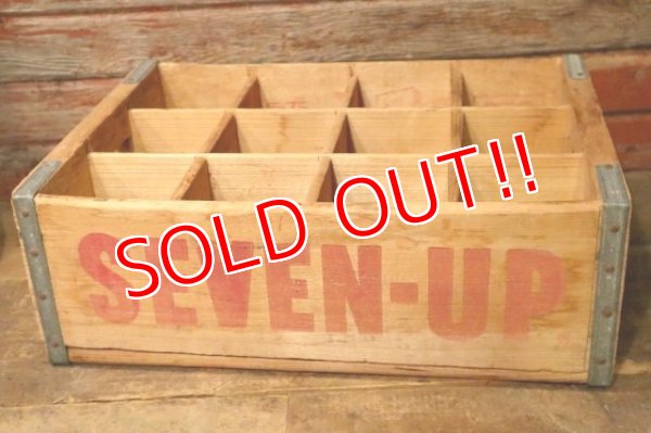 画像2: dp-240814-04 SEVEN-UP 7 UP / 1970's Wood Box