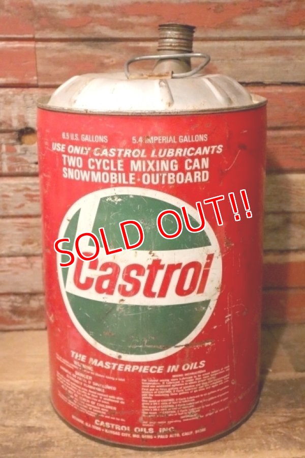 画像3: dp-240911-48 Castrol / 1970's〜 6.5 U.S. GALLONS OIL CAN