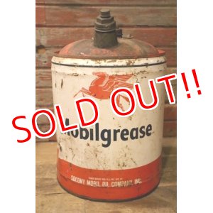 画像: dp-240911-38 Mobilgrease / 1940's-1950's 5 U.S. GALLONS CAN