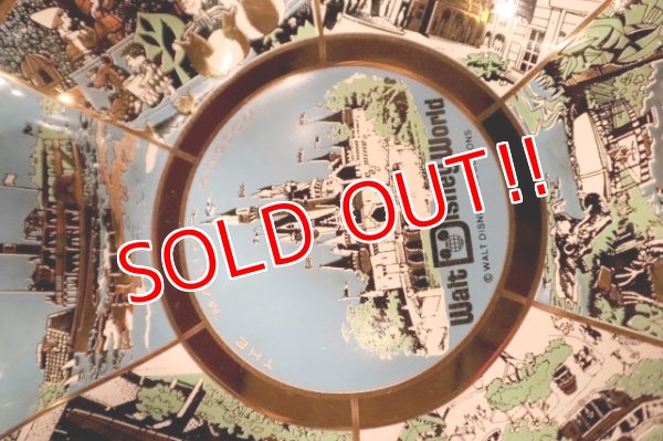 画像2: ct-240814-29 Walt Disney World / The Magic Kingdom 1970's Souvenir Glass Tray