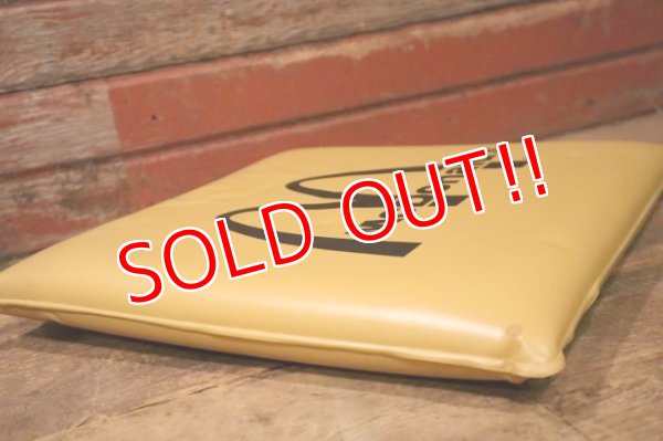 画像4: dp-241008-04 McDonald's / 1980's〜 Vinyl Cushion