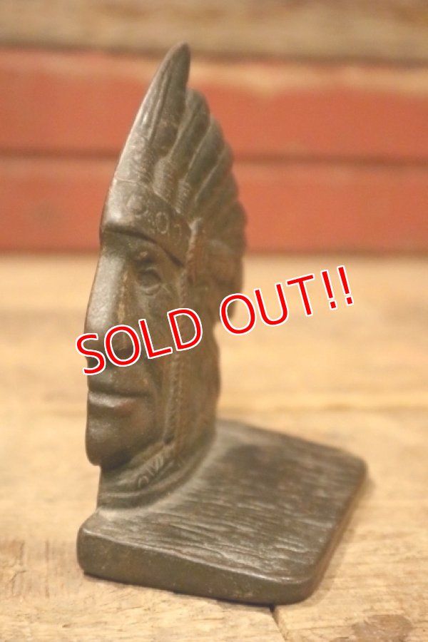 画像3: dp-241008-06 Indian Head Bookend