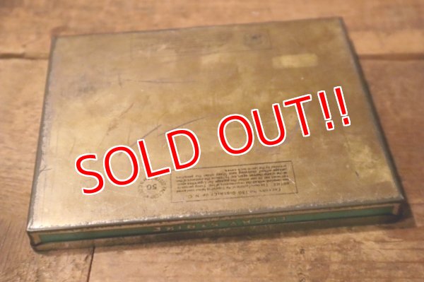 画像8: dp-241106-14 LUCKY STRIKE / 1930's Tin Case "Merry Christmas"