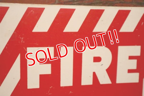 画像2: dp-241225-14 FIRE EXTINGUISHER / Metal Sign