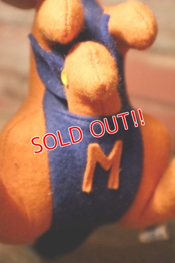 画像3: ct-250107-11 Collegiate 1950's College Mascot Doll "M" Kangaroo