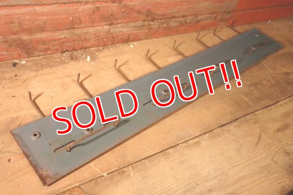 画像10: dp-241225-10 Raybestos 1950's FAN-BELTS RADIATOR HOSE Metal Hook Rack