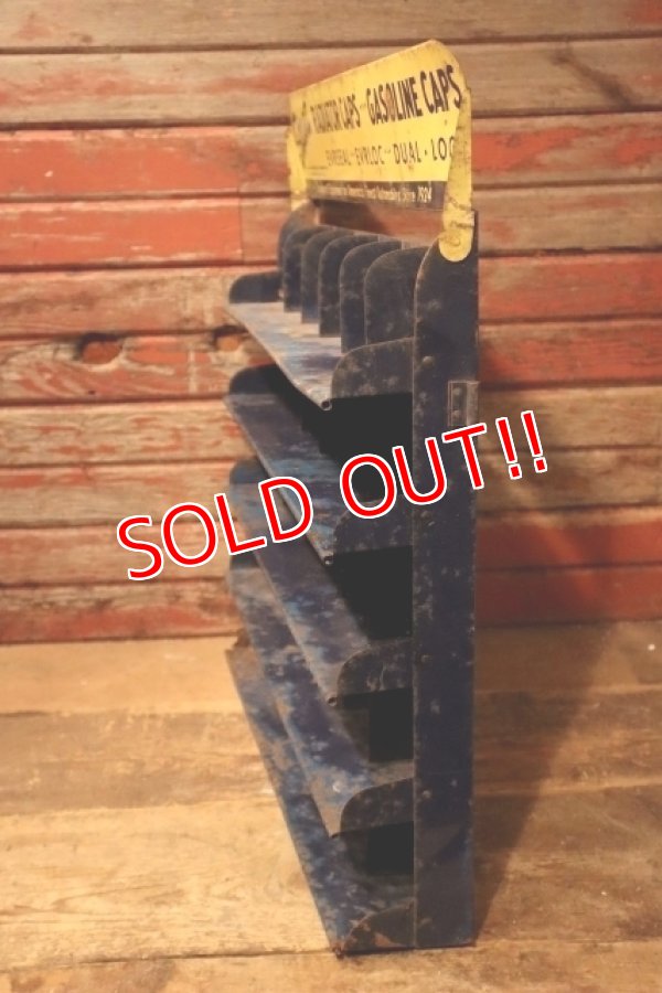 画像9: dp-241225-11 Stant 1950's RADIATOR CAPS GASOLINE CAPS Metal Rack