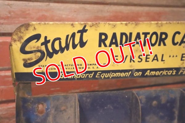 画像2: dp-241225-11 Stant 1950's RADIATOR CAPS GASOLINE CAPS Metal Rack