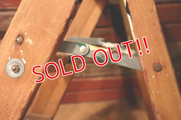 画像9: dp-241106-01 Vintage Wood Step Ladder