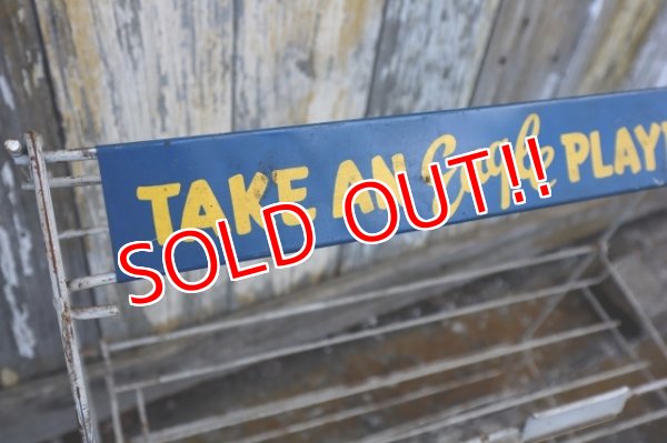 画像2: dp-240911-70 Unknown "TAKE AN Eagle PLAYBALL HOME" Wire Rack